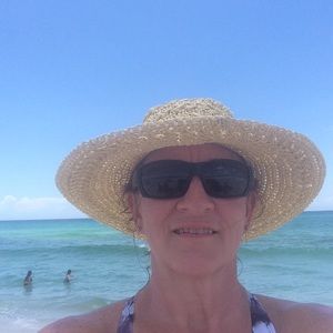 Meet your Posher, Deneen